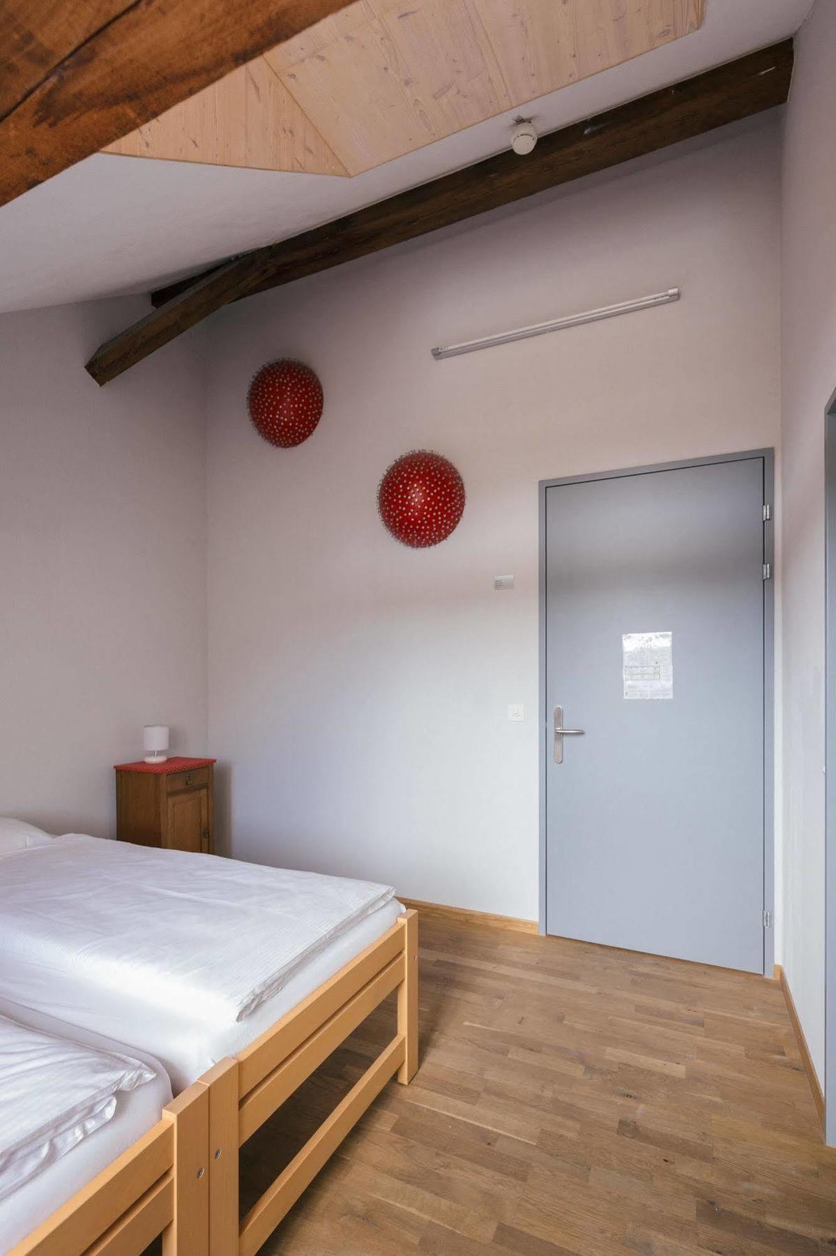Depot 195 - Hostel Вінтертур Екстер'єр фото