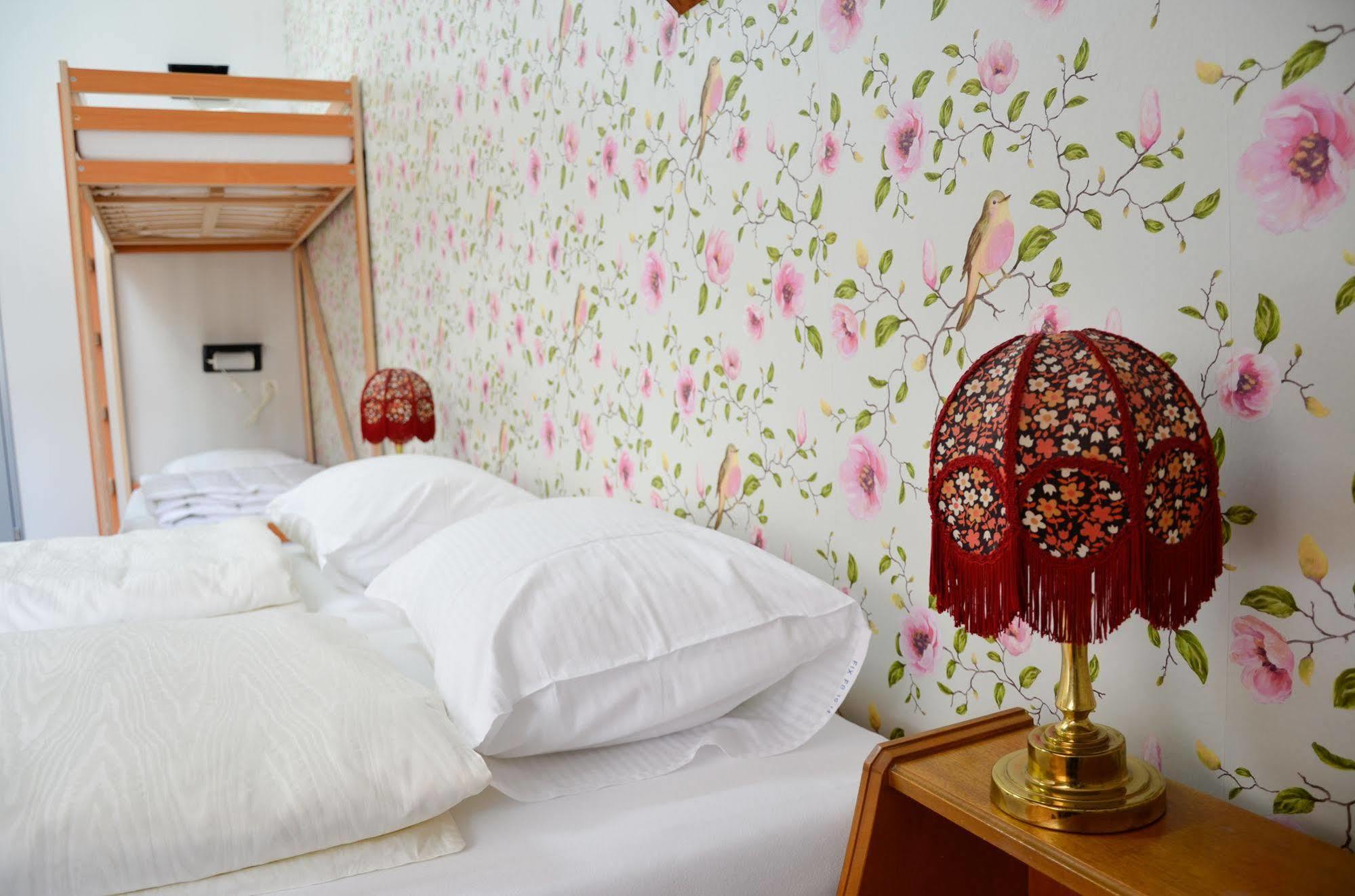Depot 195 - Hostel Вінтертур Екстер'єр фото