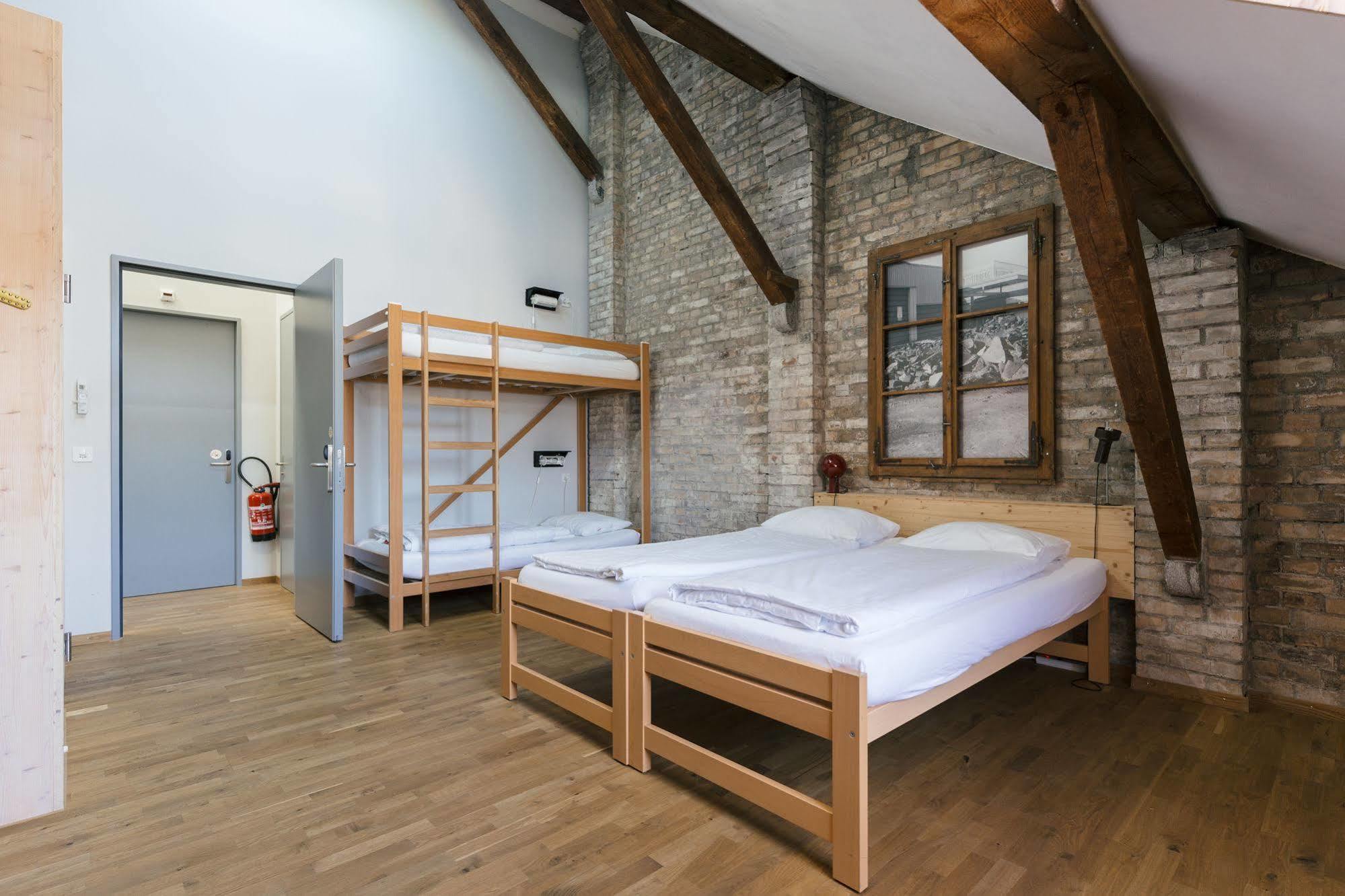 Depot 195 - Hostel Вінтертур Екстер'єр фото